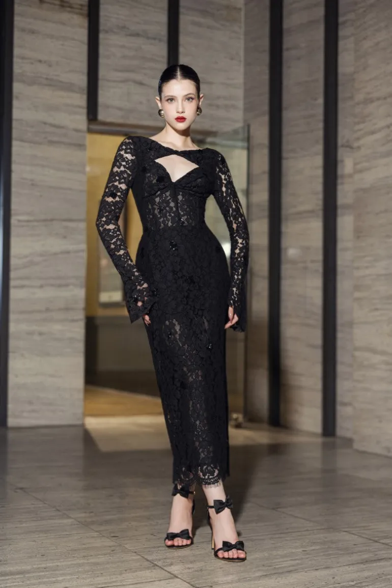 Dresses | Midi Dresses<CULT MIA AVERY FLORAL LACE CUT OUT DRESS IN Black
