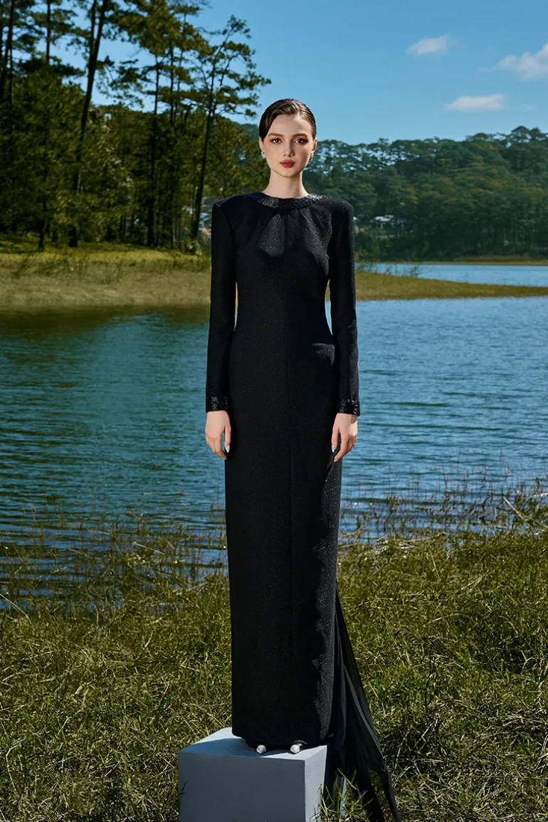 Dresses<CULT MIA BELLA ROUND-NECK MAXI DRESS Black