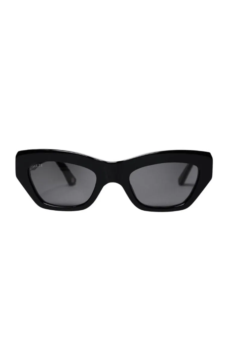 Sunglasses<CULT MIA CONCEPT 3 CATEYE SUNGLASSES Black