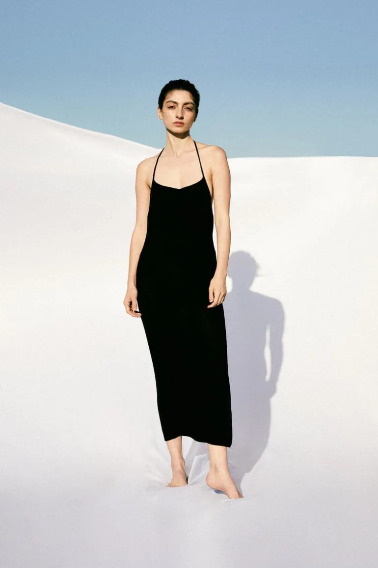 Dresses<CULT MIA KNITTED MAXI DRESS Black
