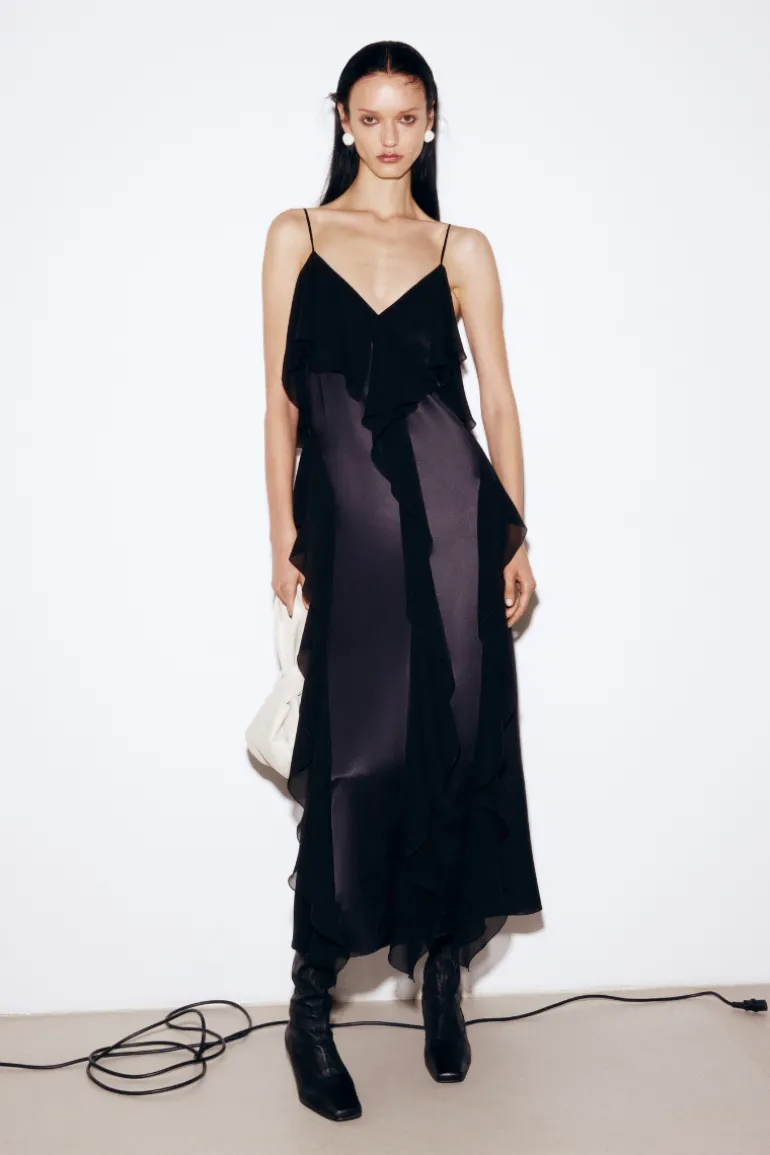 Dresses | Midi Dresses<CULT MIA MIDI DRESS WITH SHIFFON RUFFLE DETAILS Black