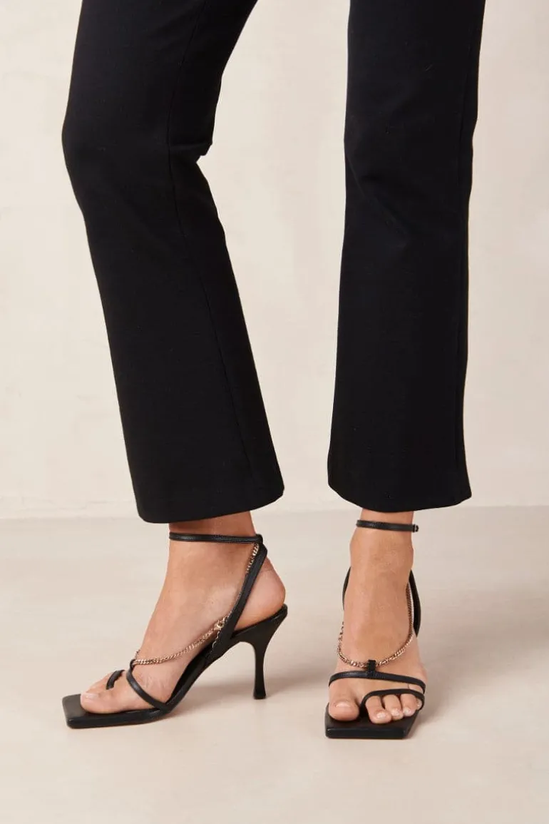 Heels<CULT MIA BLACK STRAPS CHAIN SANDALS