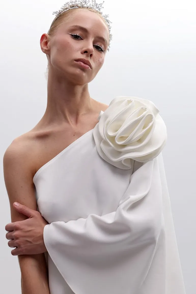 Outfit Sets<CULT MIA BOTANICAL ELEGANCE ONE-SHOULDER FLORAL TOP AND PANTS SET Off White