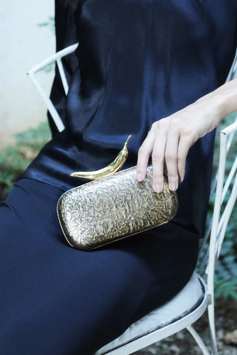 Clutch Bags<CULT MIA CHILI ON CRACKLED LEATHER BOX CLUTCH Gold