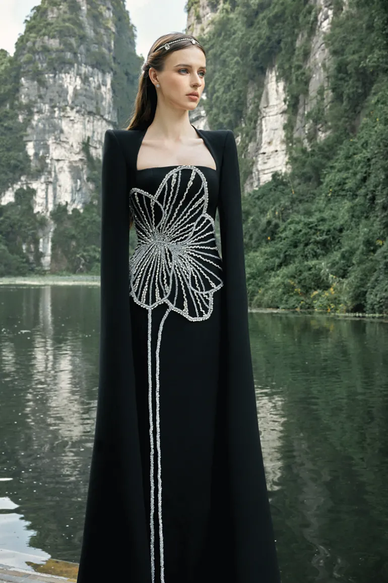 Dresses | Gowns<CULT MIA CRYSTAL FLORAL PATTERNED GOWN Black