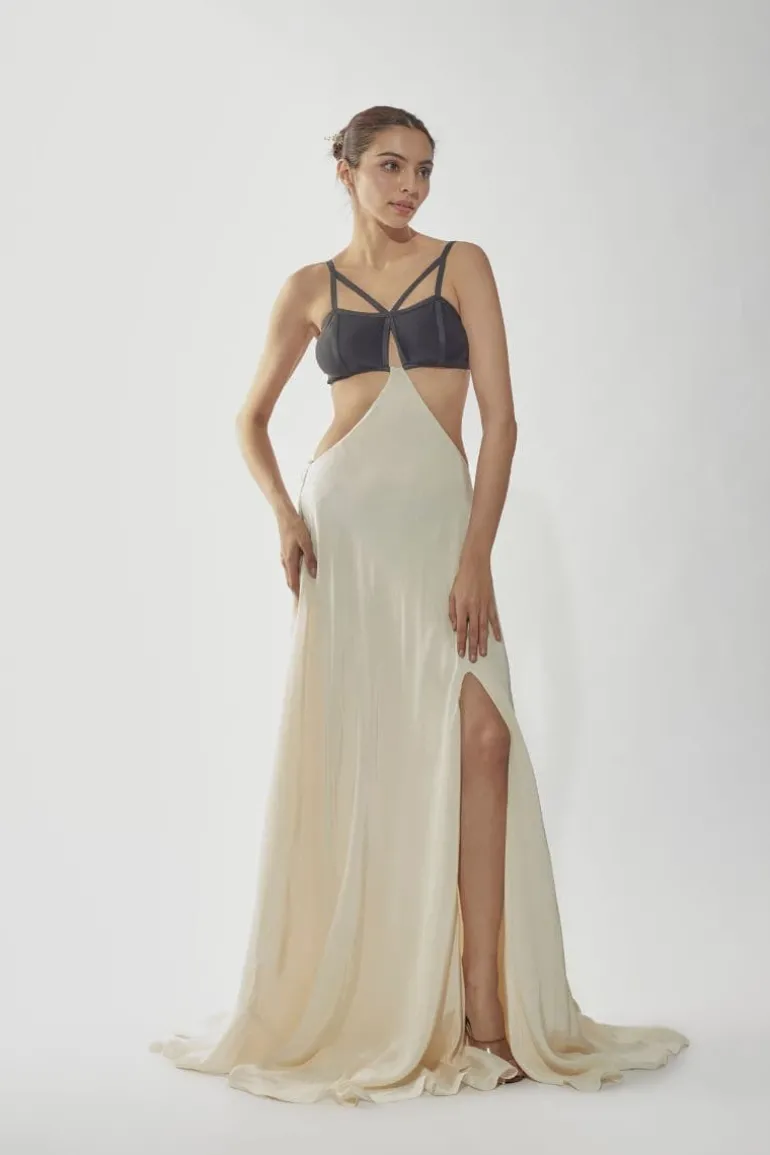 Dresses<CULT MIA EMA BUSTIER FLARE MAXI DRESS White/Black
