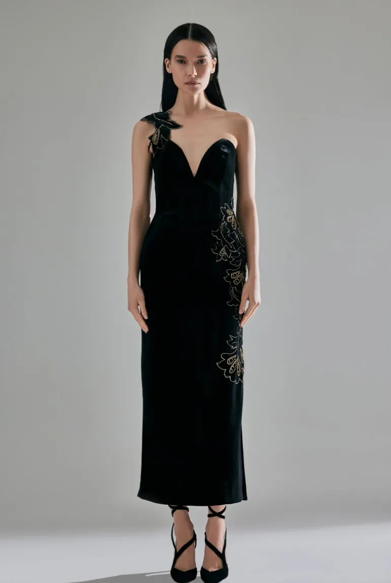 Dresses | Midi Dresses<CULT MIA EMBROIDERED SIDE SLIT MIDI DRESS IN Black