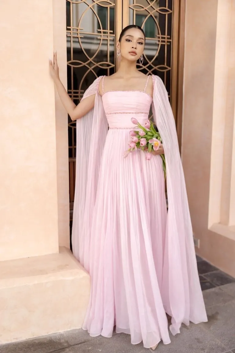 Dresses | Gowns<CULT MIA ESPERANZA SILK PLEATED GOWN Pink