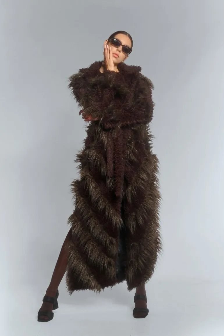 Coats<CULT MIA FAUX FUR MAXI COAT WITH DIAGONAL PANELS IN BROWN Dark brown