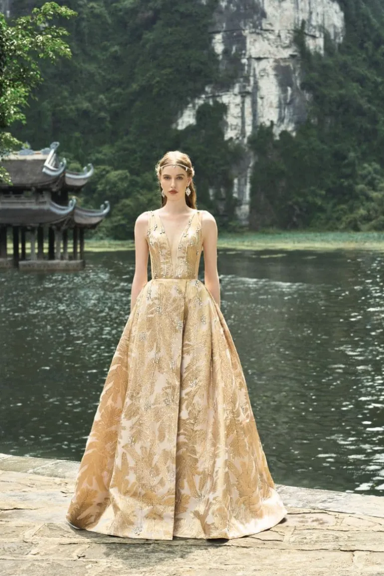 Dresses | Gowns<CULT MIA SLEEVELESS DEEP V-NECK GOWN Golden