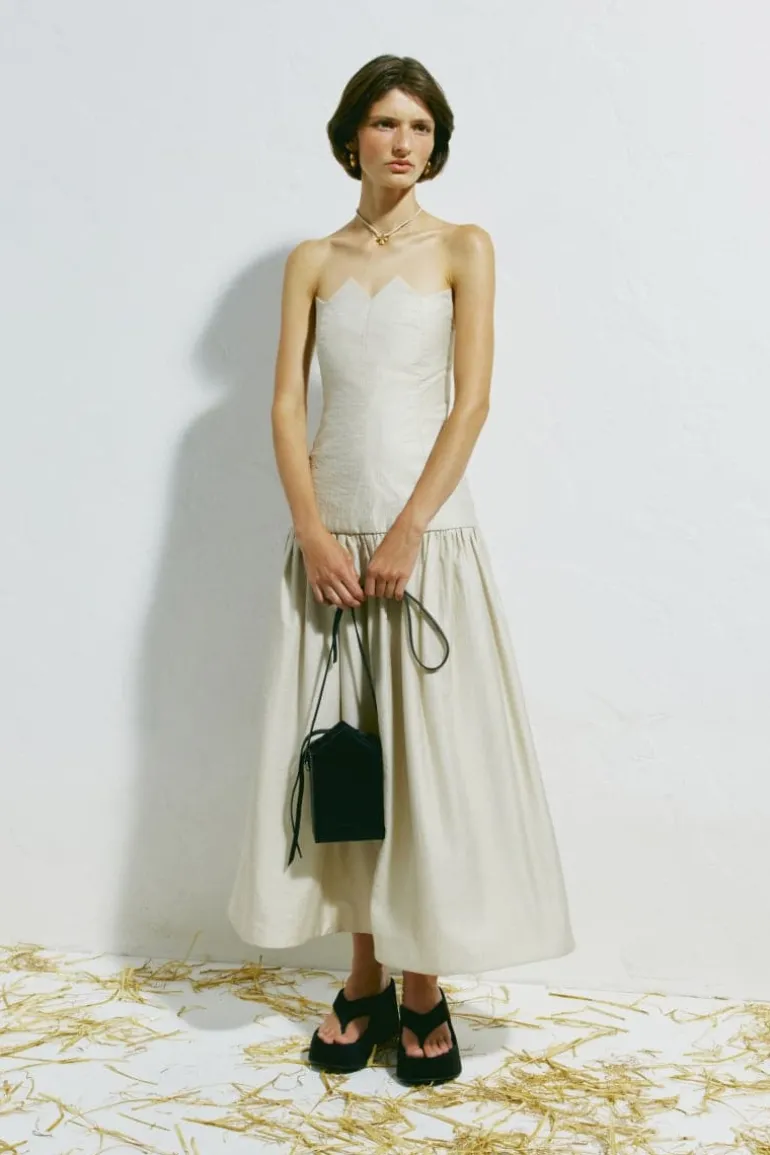 Dresses | Midi Dresses<CULT MIA GONT STRAPLESS A-LINE MIDI DRESS Beige