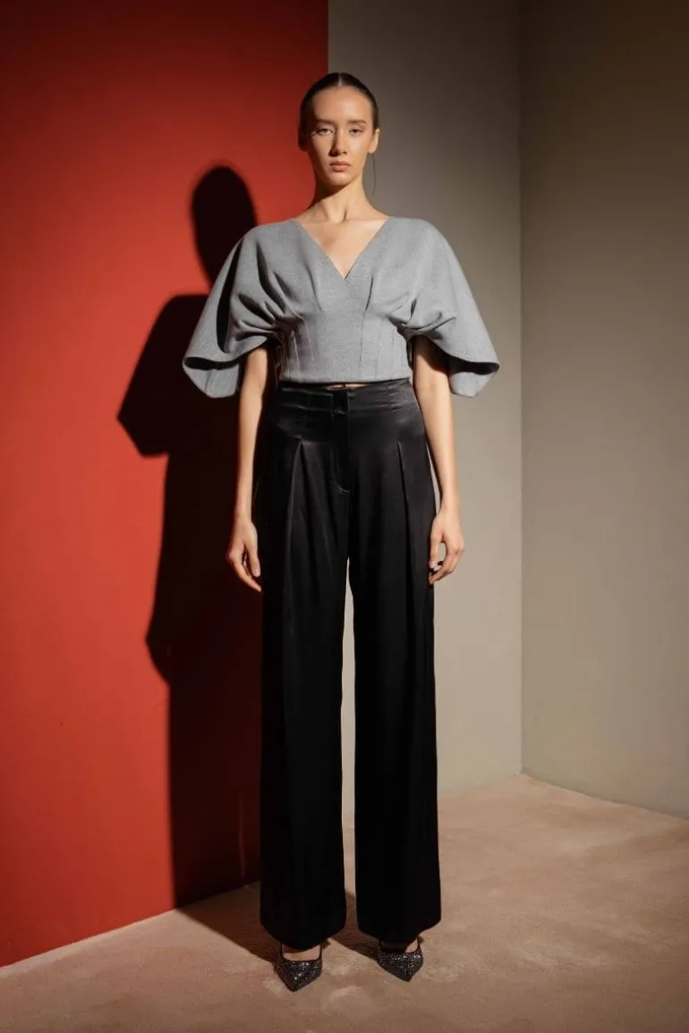 Tops<CULT MIA DART TOP Gray