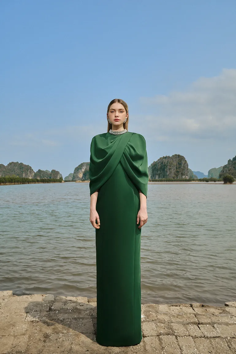 Dresses<CULT MIA COLLAR STONE EMBELLISHED CAPE WITH GOWN SET Green