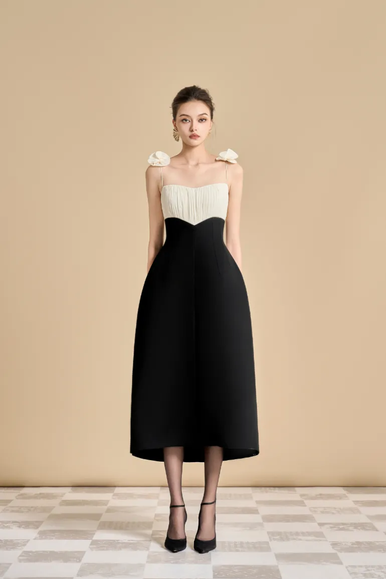 Dresses | Midi Dresses<CULT MIA HYACINTH A-LINE SPAGHETTI STRAP MIDI DRESS Black/ Cream