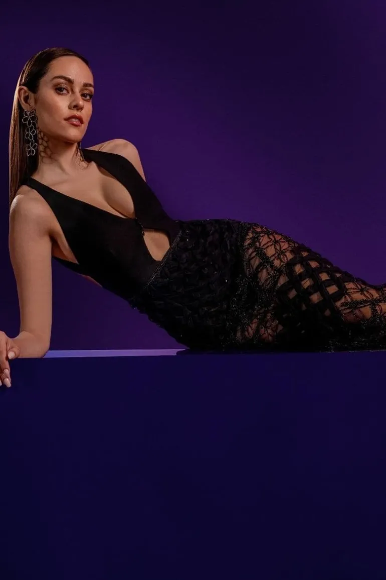 Dresses | Midi Dresses<CULT MIA LARA MIDI EMBELLISHED EVENING MIDI DRESS Black