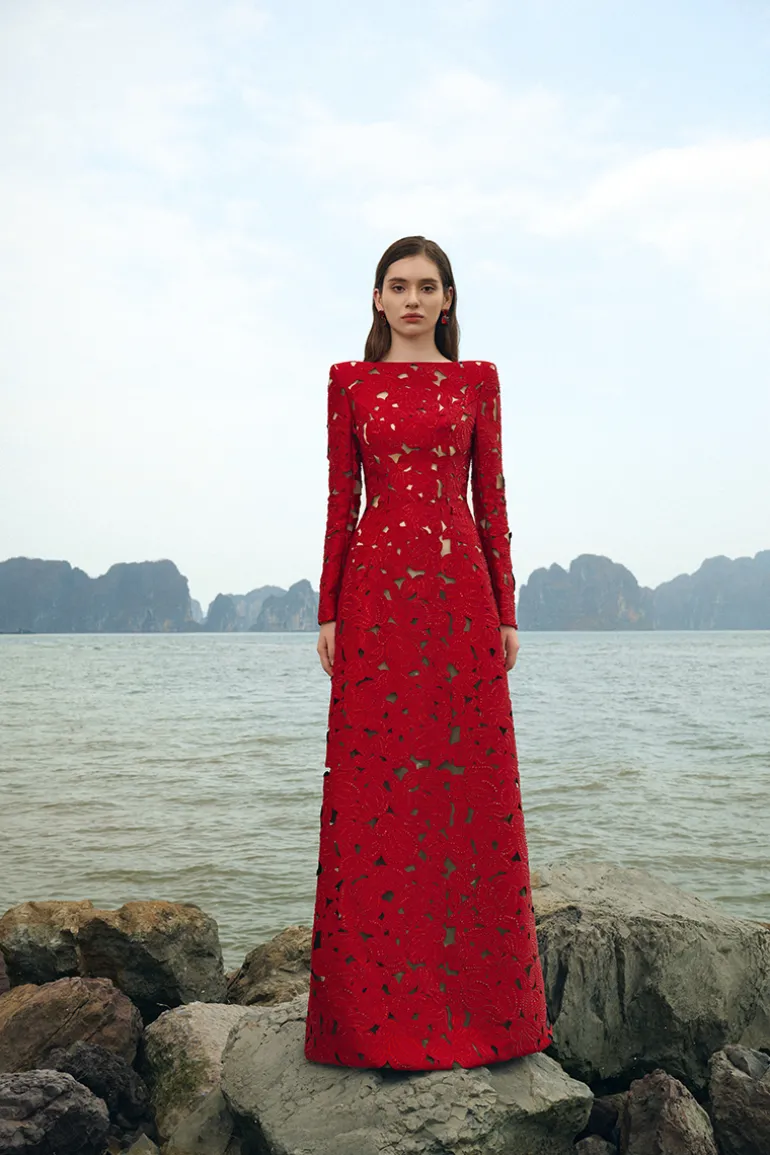 Dresses | Gowns<CULT MIA LONG SLEEVES BOAT NECK FLORAL LASERCUT DRESS Black