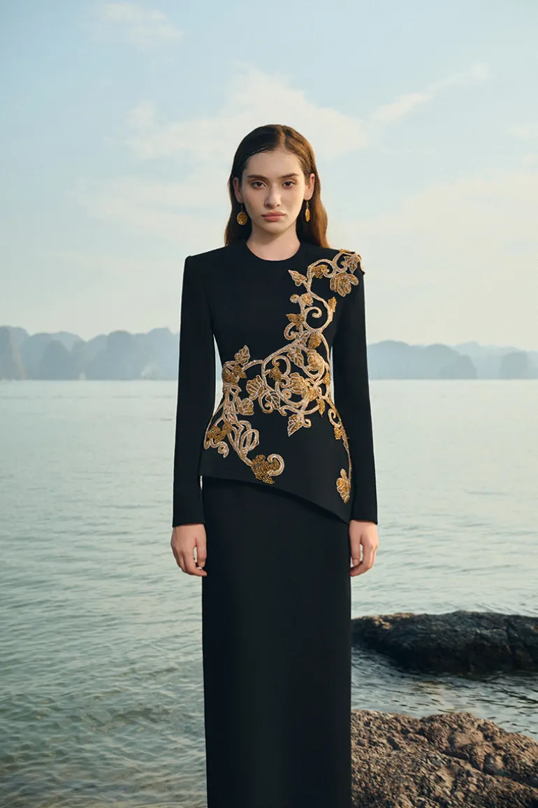 Dresses | Gowns<CULT MIA LONG SLEEVES ROUND NECK STRAIGHT DRESS Black