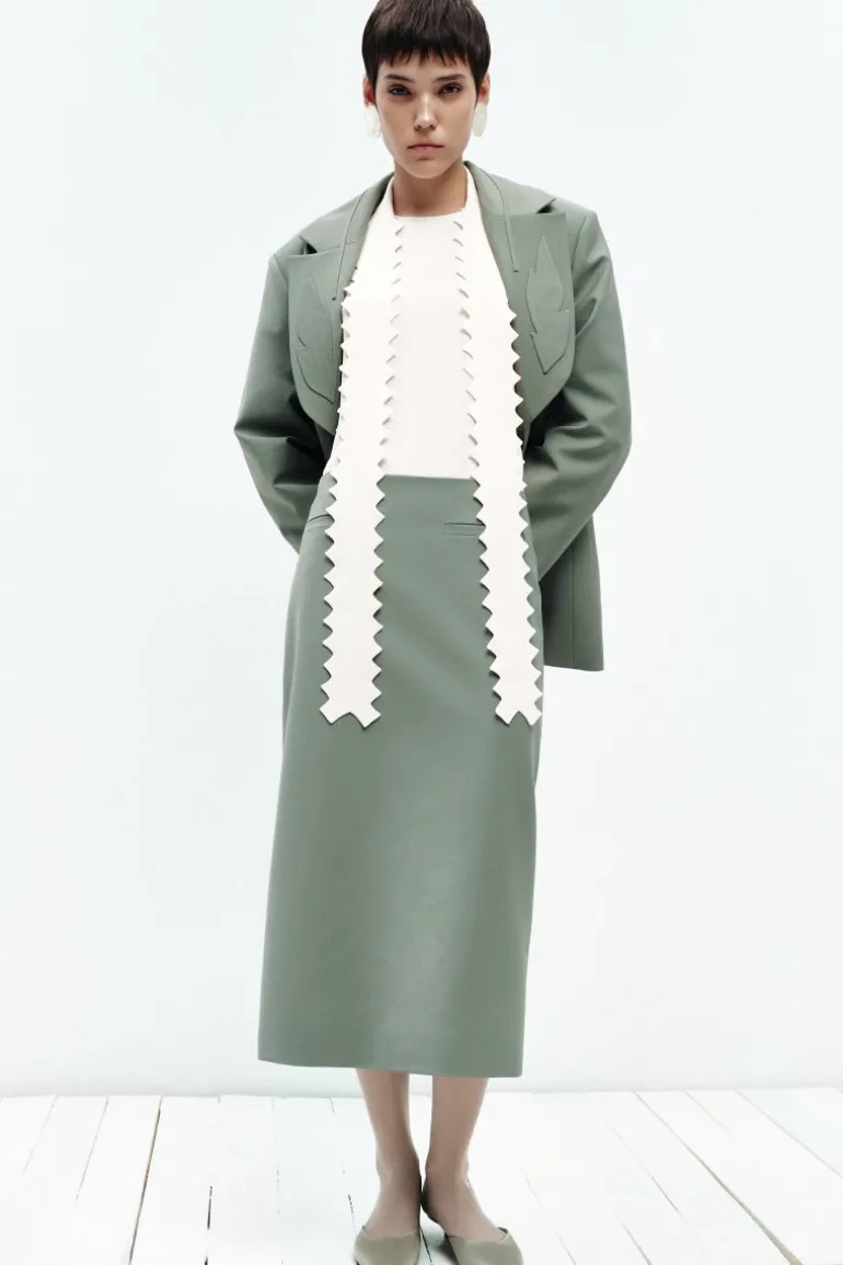 Tops<CULT MIA LYSHTVA BLOUSE IN Milk