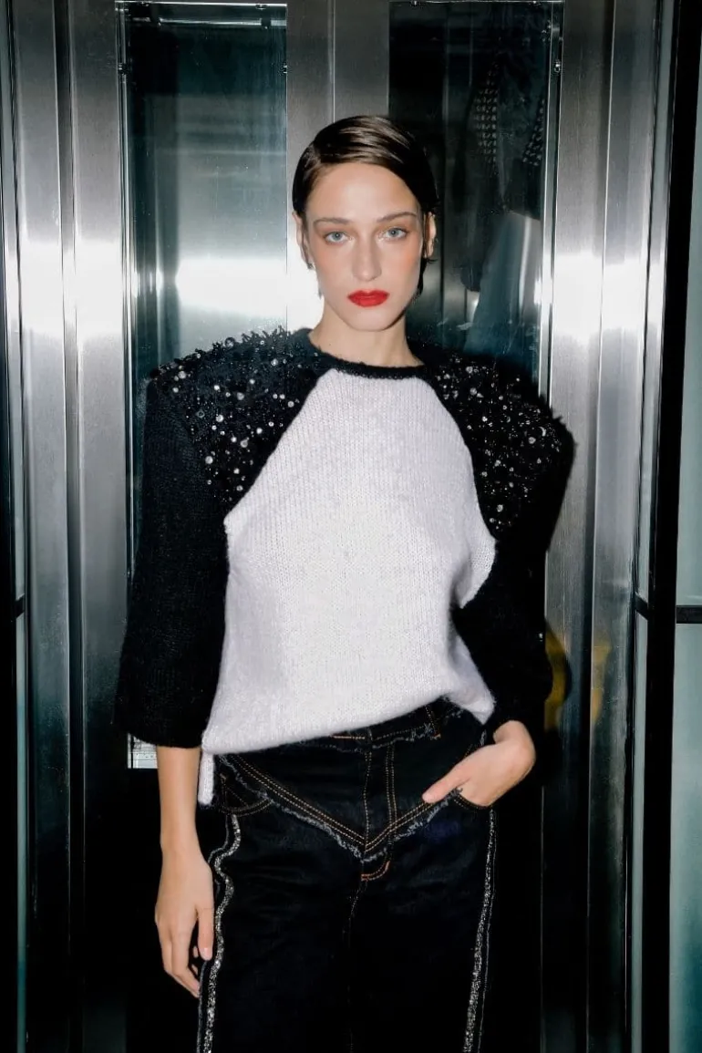Knitwear<CULT MIA MOHAIR SWEATER WITH SHOULDER DETAILING
