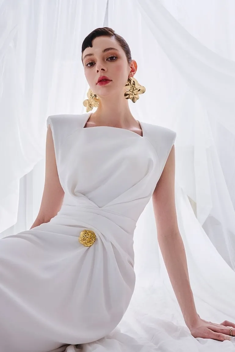 Dresses | Midi Dresses<CULT MIA MORENO SHEATH QUEEN ANNE NECK SYNTHETIC MIDI DRESS White