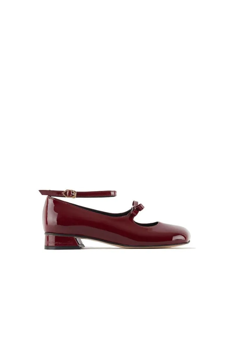 Flats<CULT MIA NAPOLI WINE MARY JANES Red