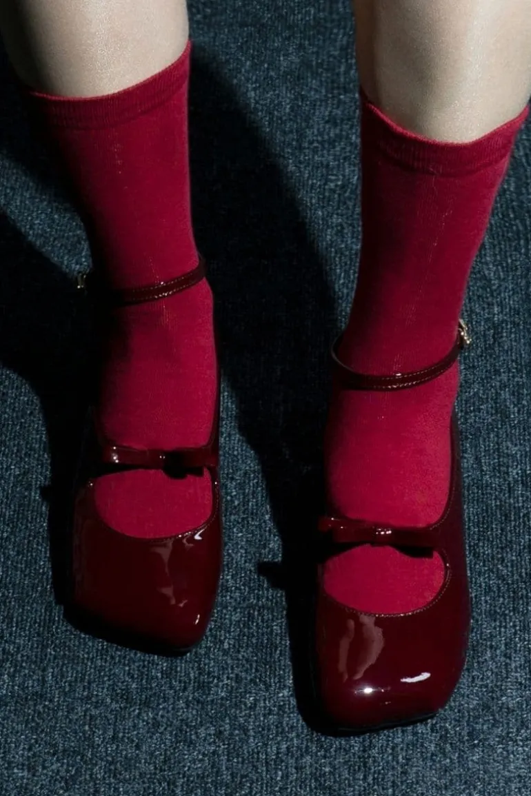 Flats<CULT MIA NAPOLI WINE MARY JANES Red