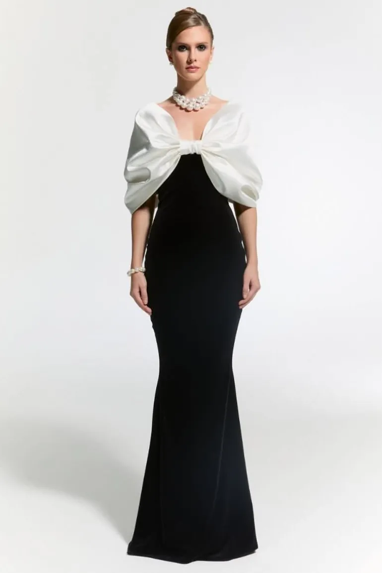 Dresses<CULT MIA NUR KARAATA X BUCKINGHAM GOWN BLACK-WHITE