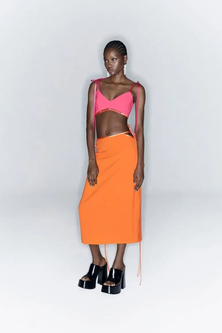 Skirts<CULT MIA CUT-OUT MIDI SKIRT WITH BOWS Orange