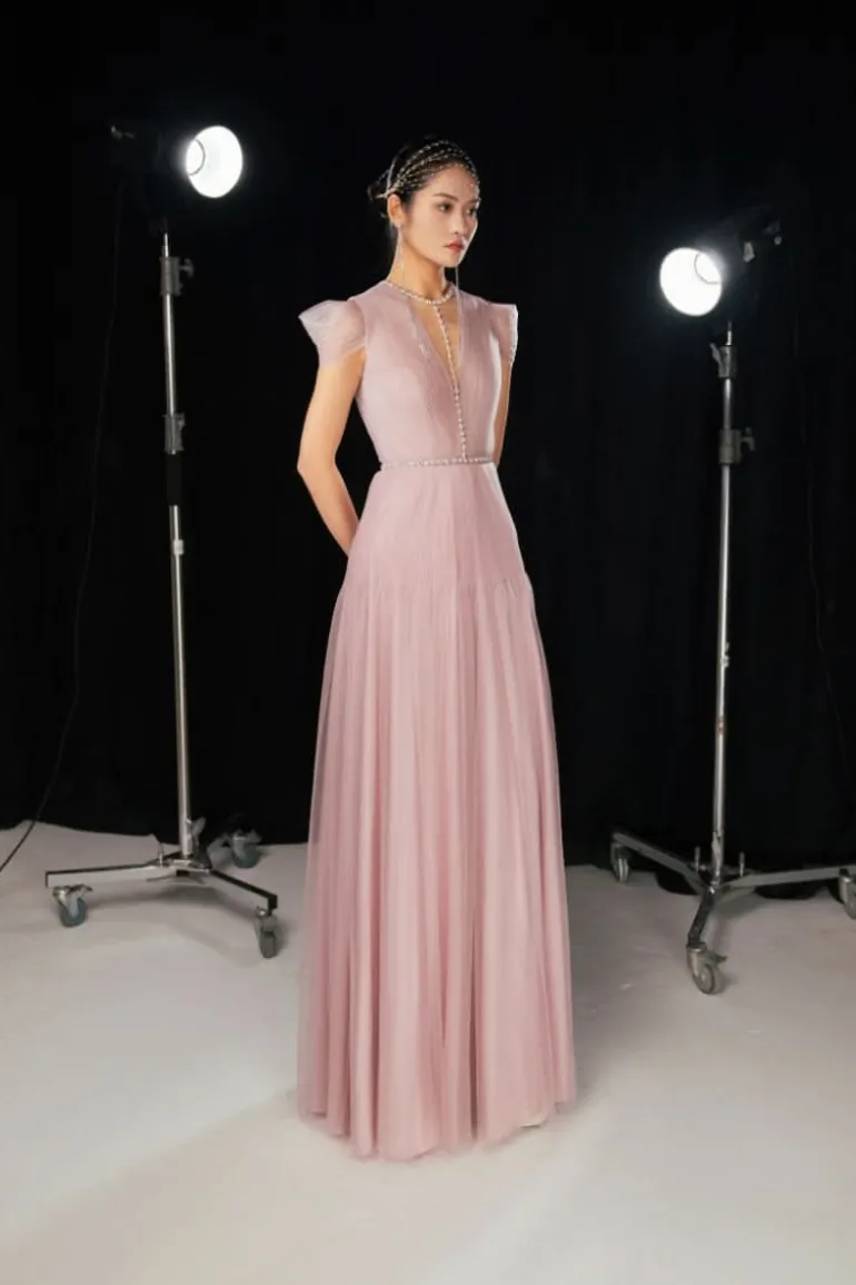 Dresses | Gowns<CULT MIA ORGANZA A-LINE COLD SHOULDER MAXI DRESS Pink