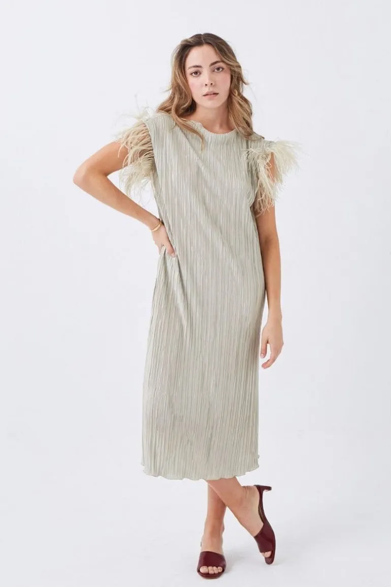 Dresses | Midi Dresses<CULT MIA PLEATED TUNIC DRESS WITH FEATHER DETAILS Beige