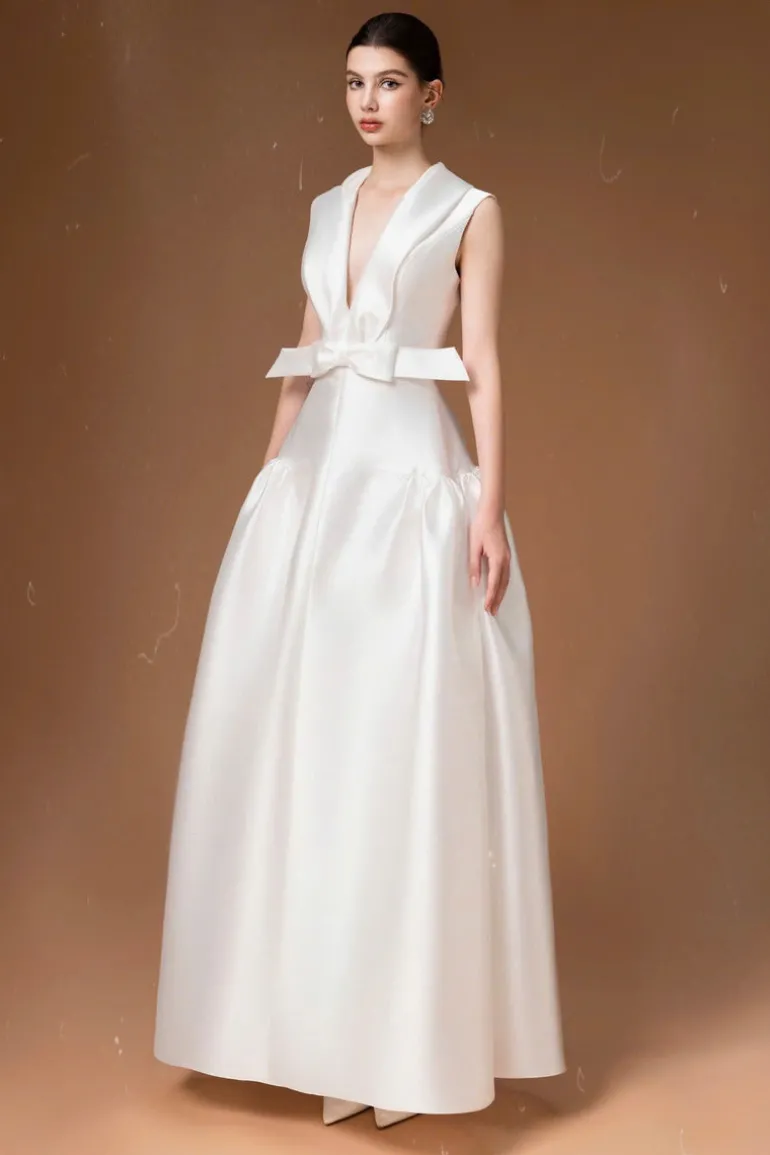 Dresses | Midi Dresses<CULT MIA PLEATED MAXI DRESS IN White