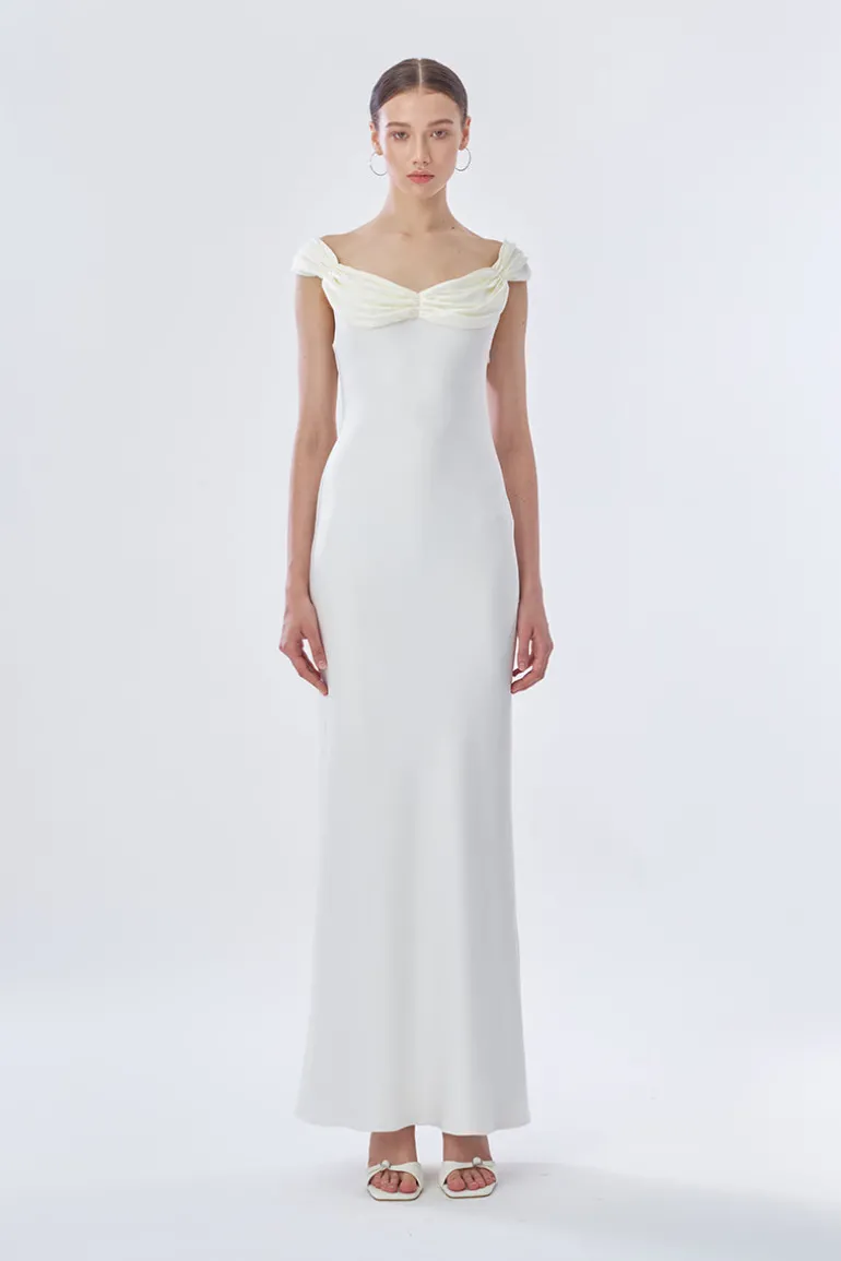 Dresses<CULT MIA PRINCESS MAXI SLIP DRESS IN White