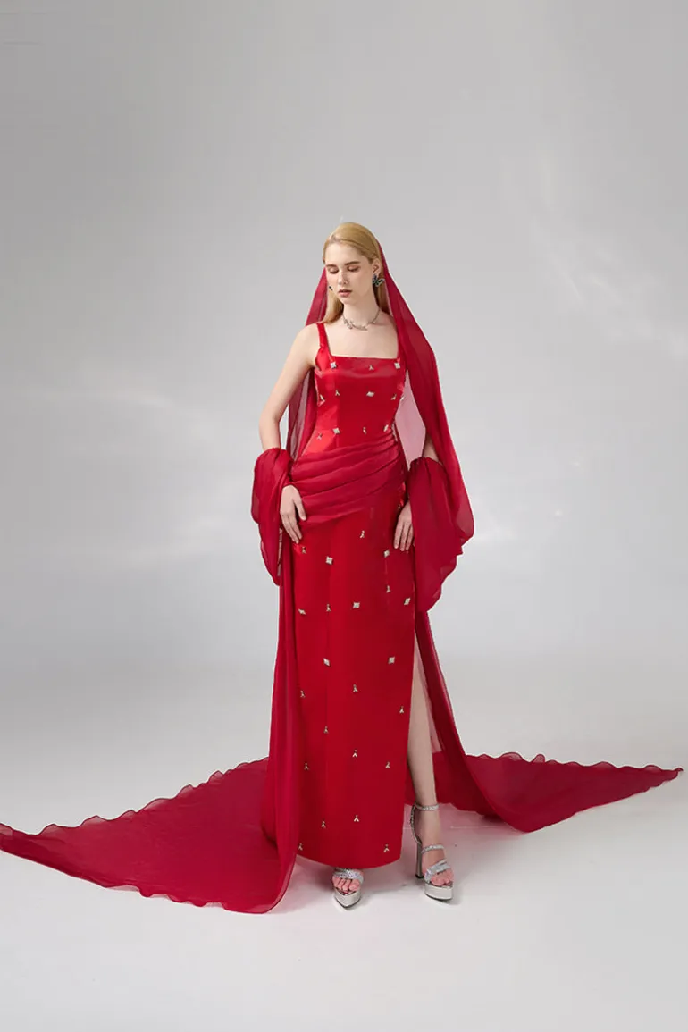 Dresses<CULT MIA STRAIGHT LONG DRESS WITH HEADSCARF Red