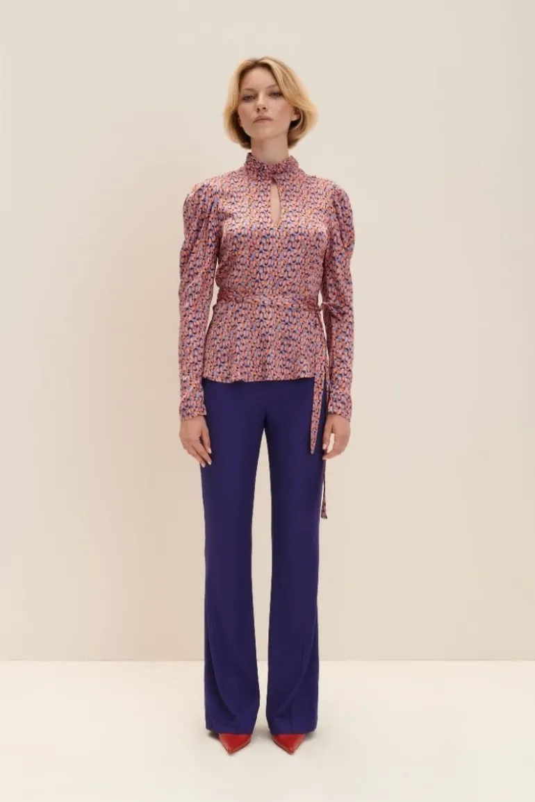 Tops<CULT MIA RED TURTLENECK PRINTED CUTOUT BLOUSE Red/Pink
