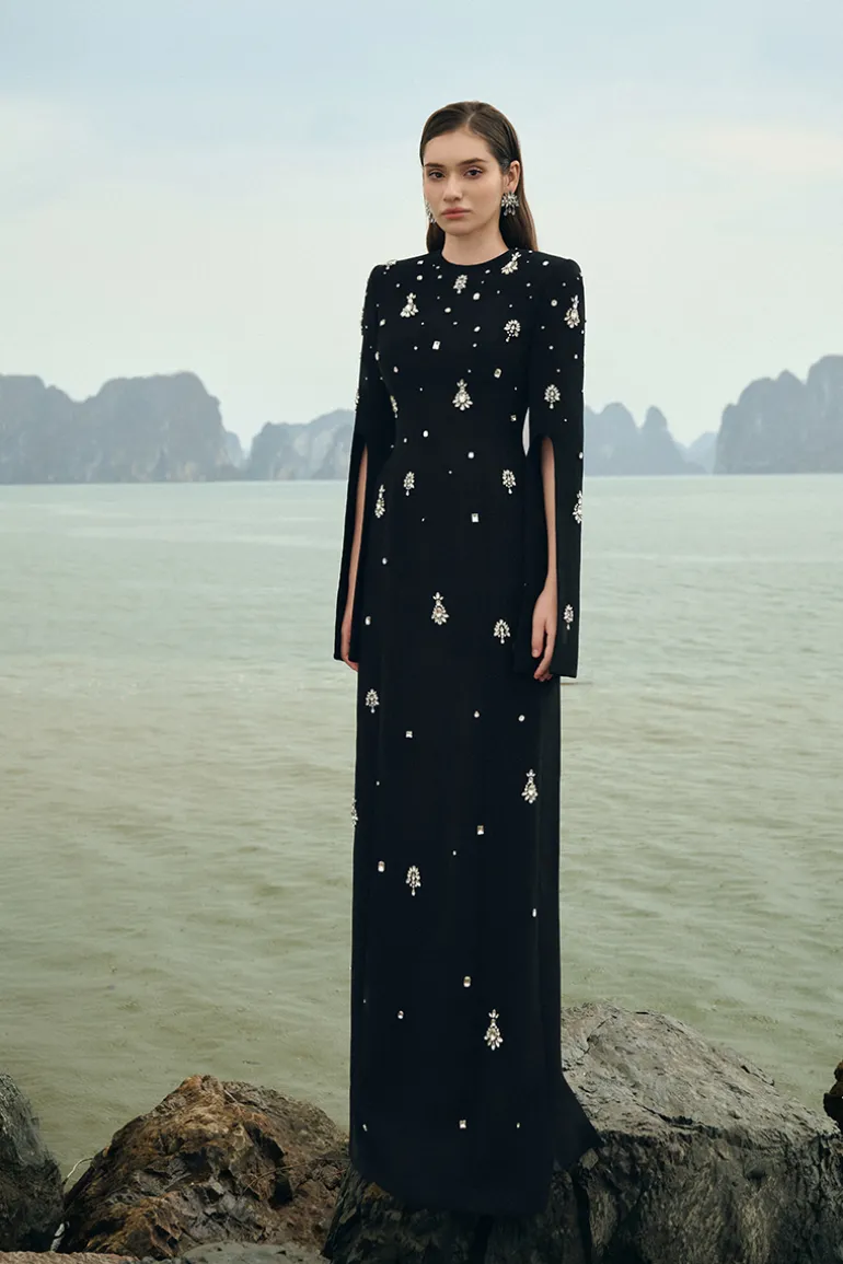 Dresses | Gowns<CULT MIA ROUND NECK CRYSTAL EMBELLISHED DRESS Black