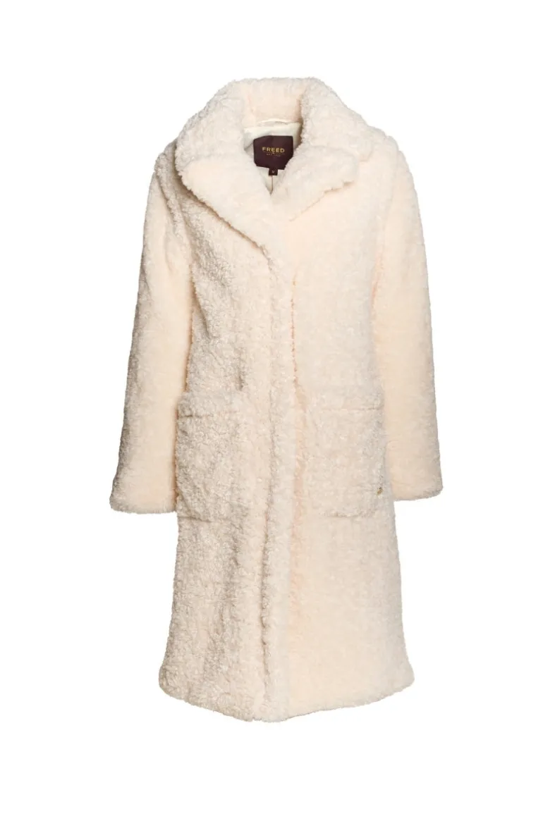 Coats<CULT MIA RUBY COAT IN Curly Cream
