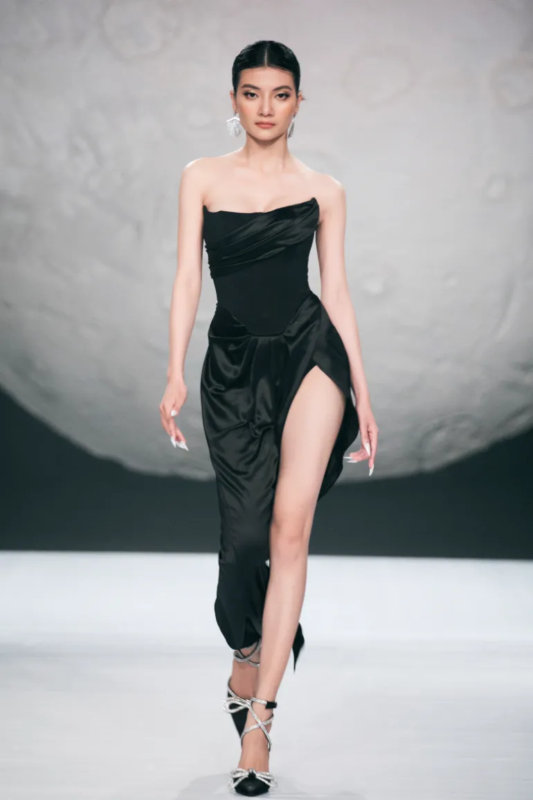 Dresses | Midi Dresses<CULT MIA SELENA CORSET MIDI DRESS Black