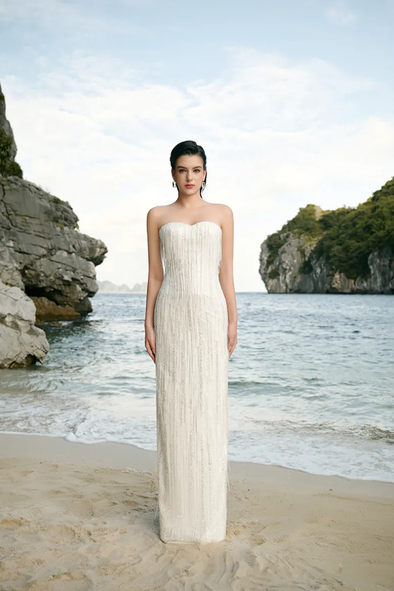 Dresses | Gowns<CULT MIA SEMI HEART NECK STRAPLESS DRESS Whie