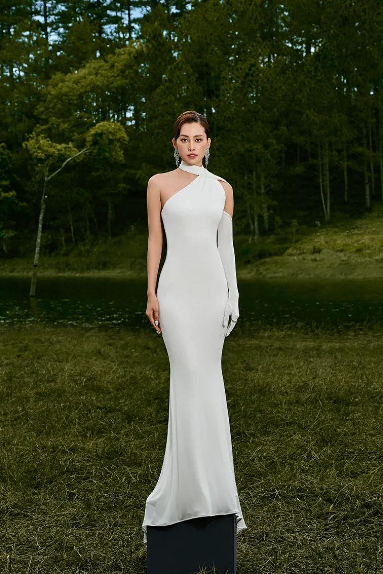 Dresses<CULT MIA SERENA MERMAID MAXI DRESS White