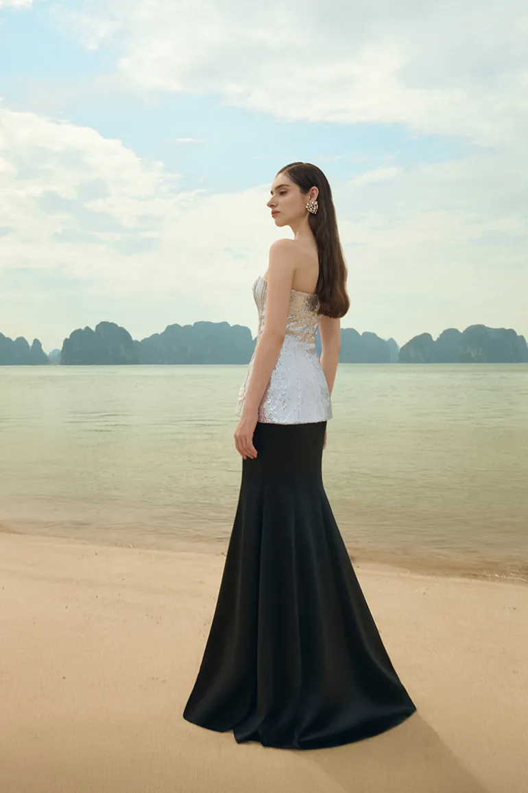 Outfit Sets<CULT MIA SHIMMER TAFFETA TOP AND SKIRT SET Silver and Black