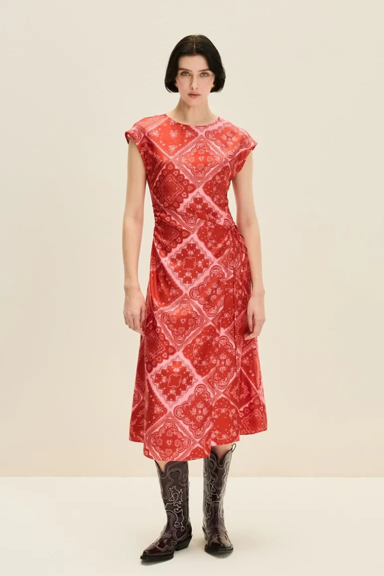 Dresses | Midi Dresses<CULT MIA TIE-DETAILED MIDI DRESS IN Lovestruck Print