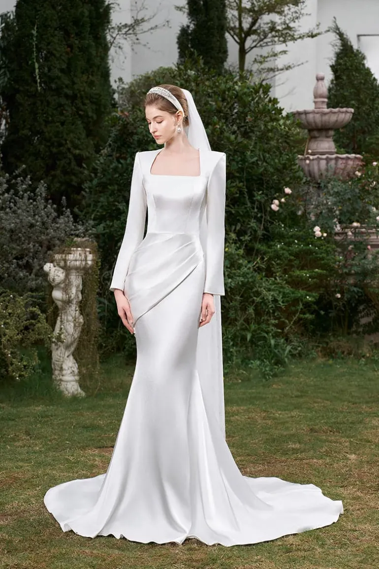 Dresses | Gowns<CULT MIA TRAPEZE LONG SLEEVES MULLET SILK GOWN White