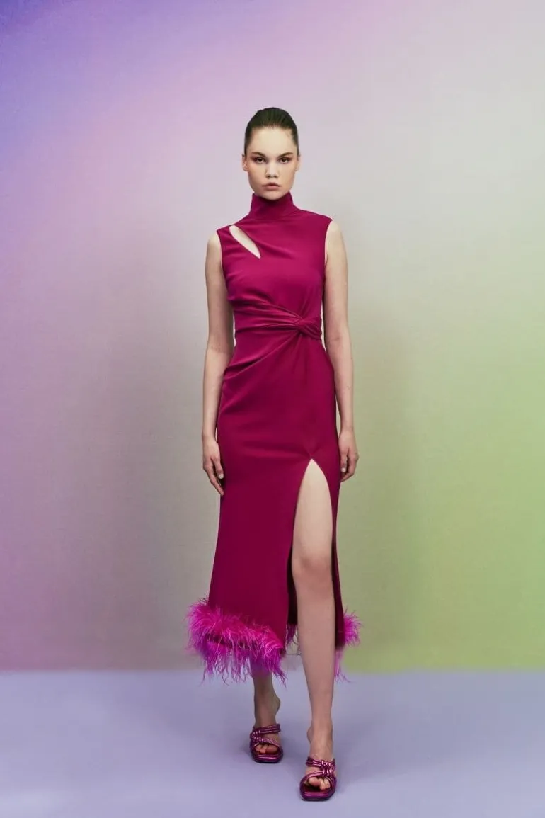 Dresses | Midi Dresses<CULT MIA TWIST KNOT HALTERNECK FEATHER MIDI DRESS Dark Fuchsia