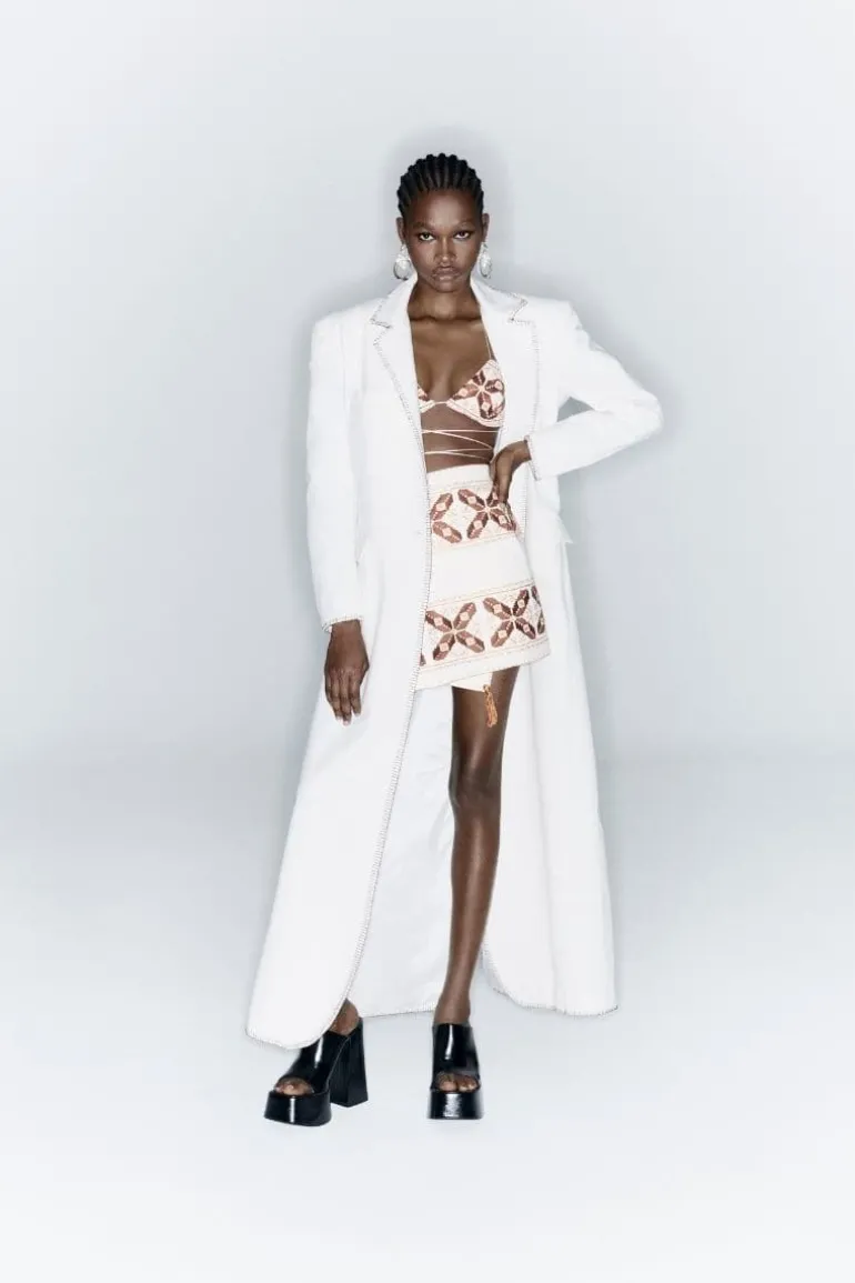 Coats<CULT MIA LONG COAT WITH HAND EMBROIDERY White
